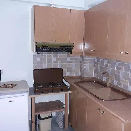 Tani's Πανσιόν