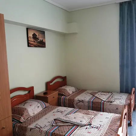 Tani's Πανσιόν 3*