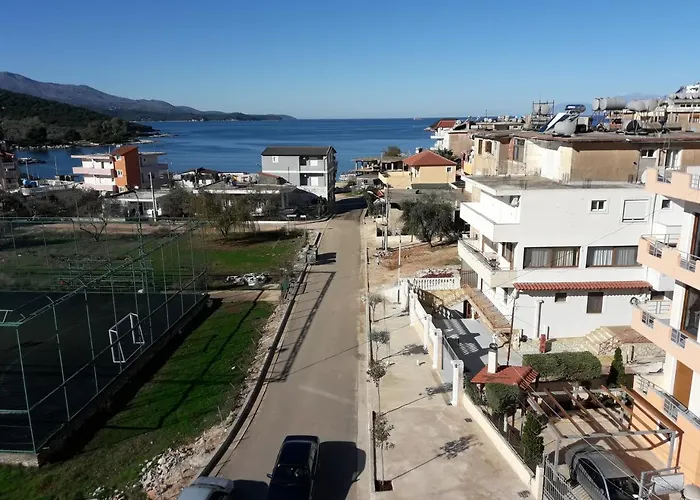 Tani's بيت ضيافة كساميل